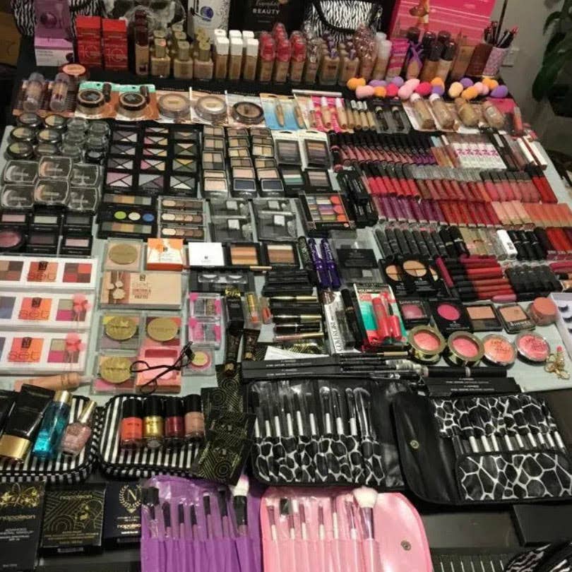 Wholesale 30 Piece Random Cosmetics bundle