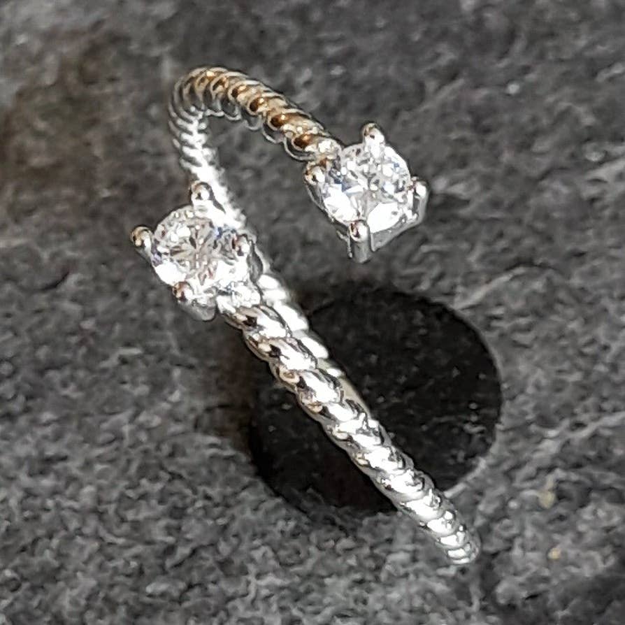 WHOLESALE SR085B - TWISTED SILVER & CZ RING ONE SIZE