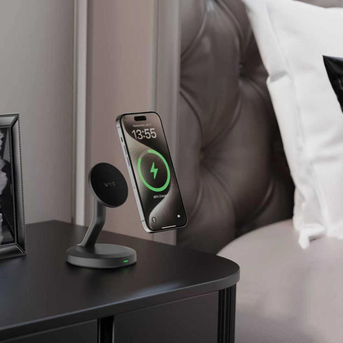 Magnetic Dashboard Phone Mount Black
