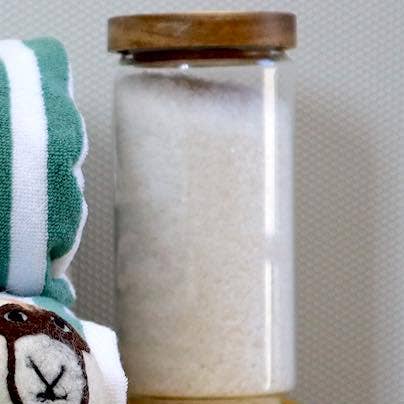 Wholesale Glass Kitchen Pantry & Storage Jars with Acacia Lids