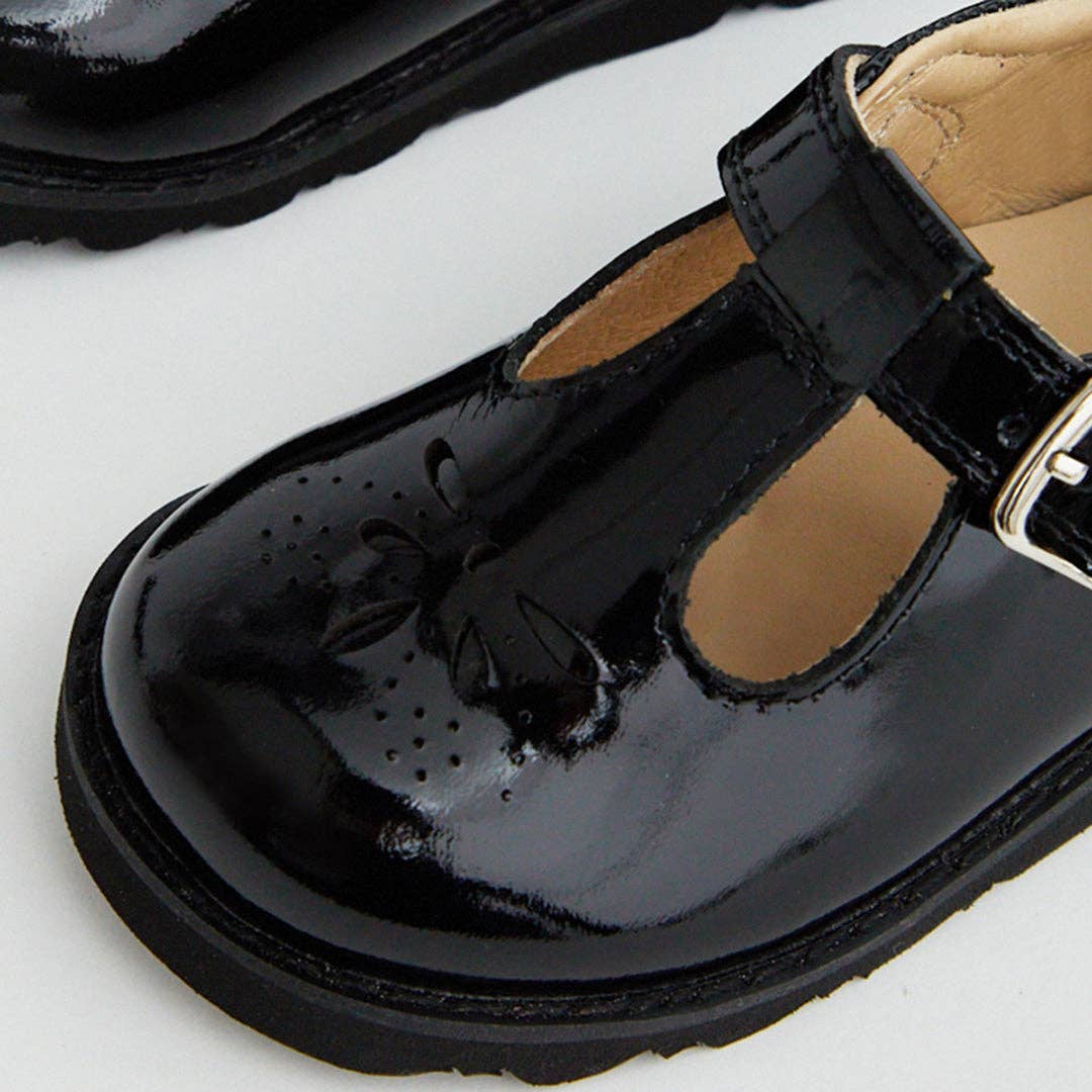 Wholesale Luna Black Patent Girls Kids Shoe
